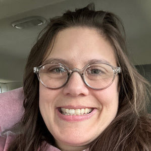 Meet your Posher, Carolyn